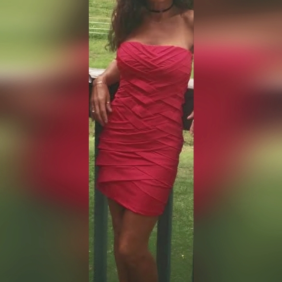 Excellent condition strapless dress. Size xs-small. - Picture 1 of 7